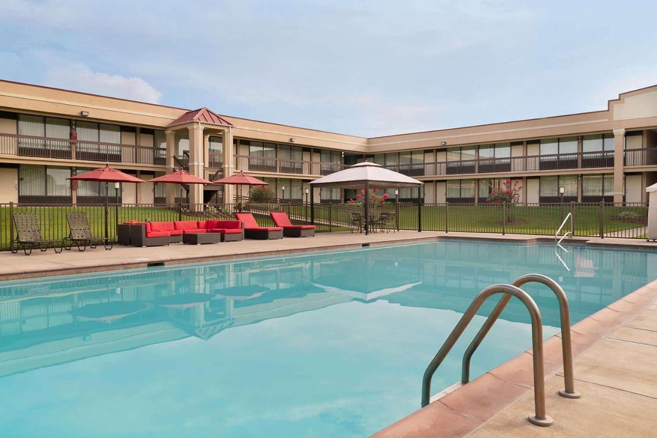 Days Inn By Wyndham Culpeper Extérieur photo